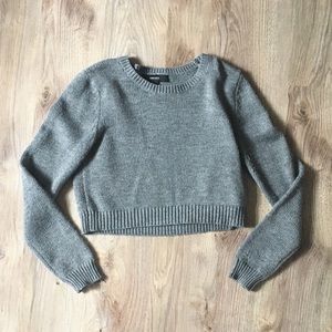 Forever 21 Gray Cropped Long sleeve Sweater